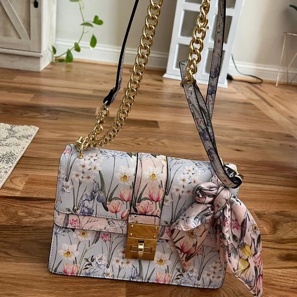 Floral Women's Bag with Gold Chain - Picture 1 of 5